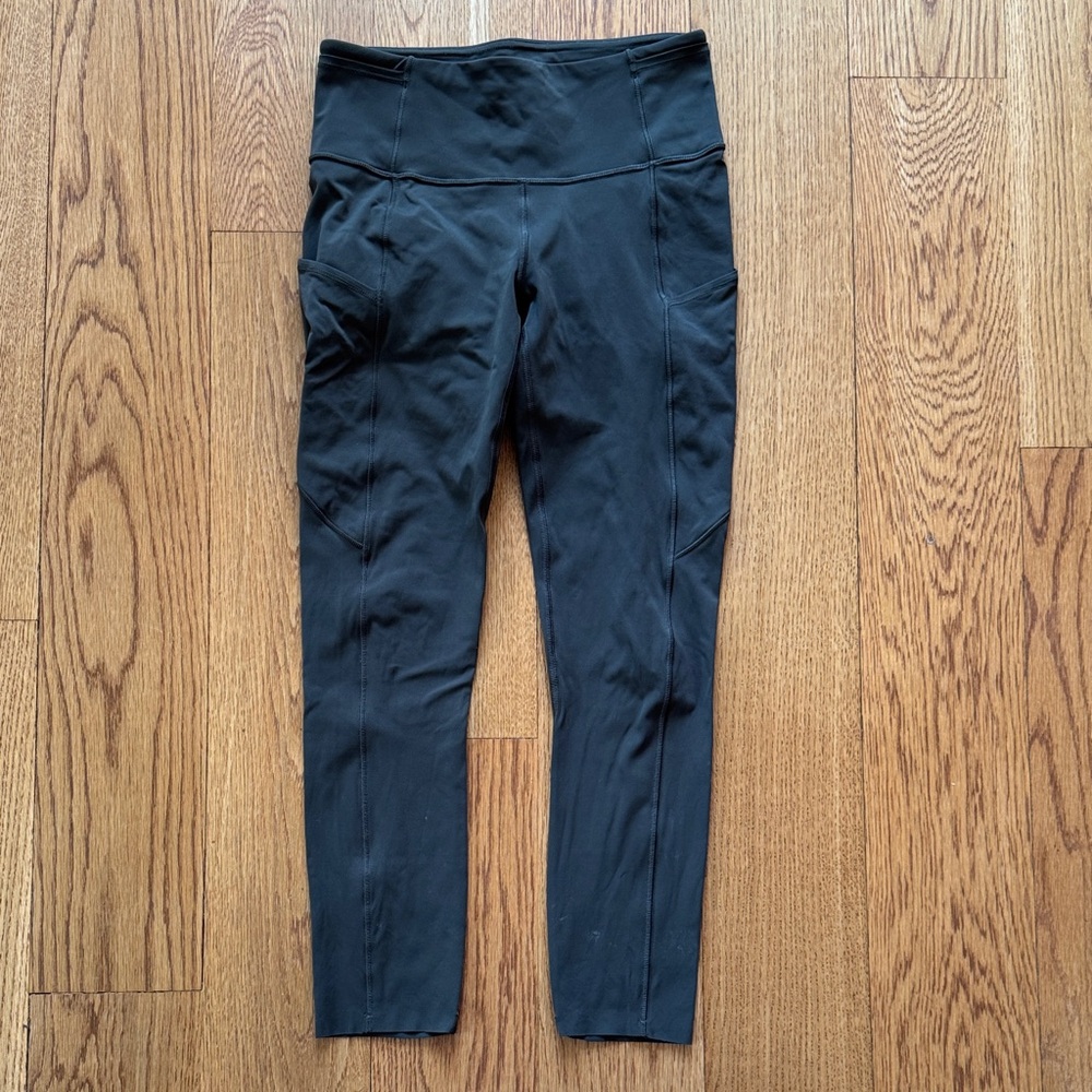 Lululemon Fast and Free 7/8 Running Tights Size 4 - Picture 3 of 8
